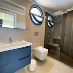 Pandora G Apartament *